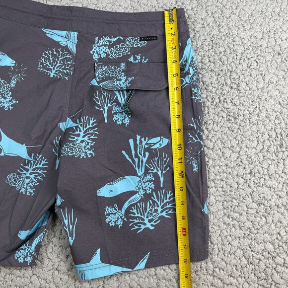 Vissla Mega Lab 18.5" Boardshorts Men's 29 Phantom Shark Blue Coral $69 - Picture 9 of 11